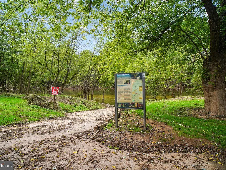 8467 Randell Ridge Rd — Photo 42