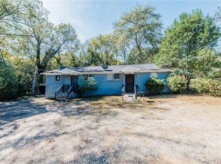 3908 Log Cabin Dr, Macon, GA 31204