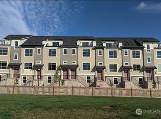 1060 6th Ave NE, Issaquah, WA 98029