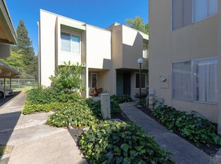 3096 Yulupa Ave, Santa Rosa, CA 95405