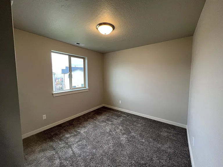 2234 E Tiger Lily Dr — Photo 9