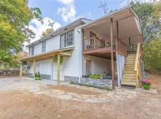 9227 Amos Rd, Ooltewah, TN 37363