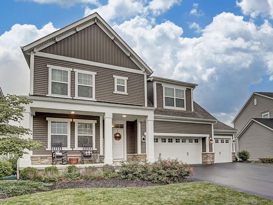 1st image of 7104 Beachwood Way