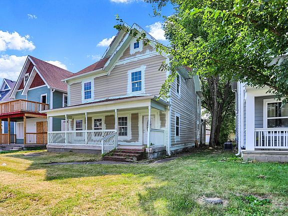3rd image of 2210 Bellefontaine St