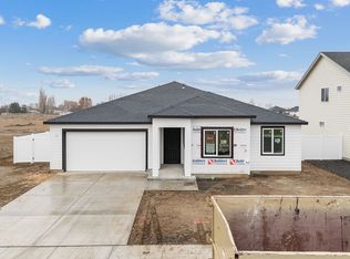 814 K St NE, Quincy, WA 98848