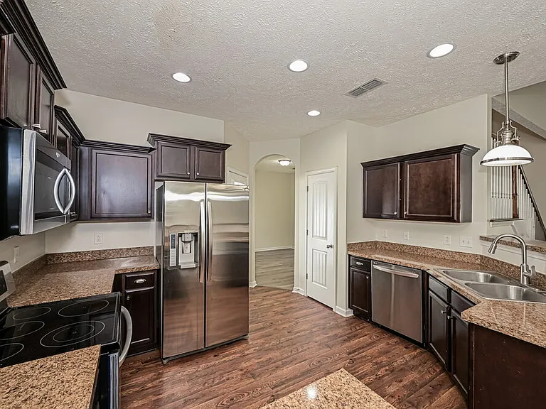 3524 Oval Hesson Ln — Photo 7