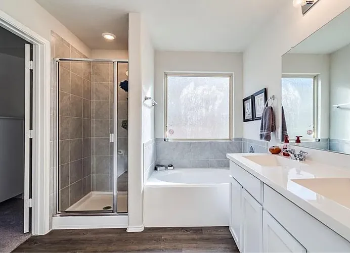 Ensuite bathroom