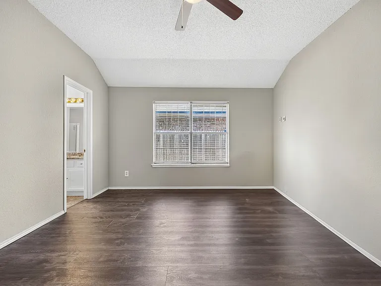 3357 Galaway Bay Dr — Photo 16
