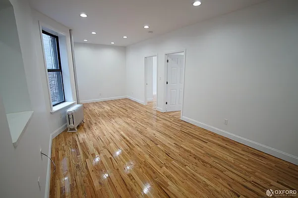 Rented by Oxford Property Group | media 12