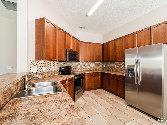 5th image of 13617 Canoe Ct
