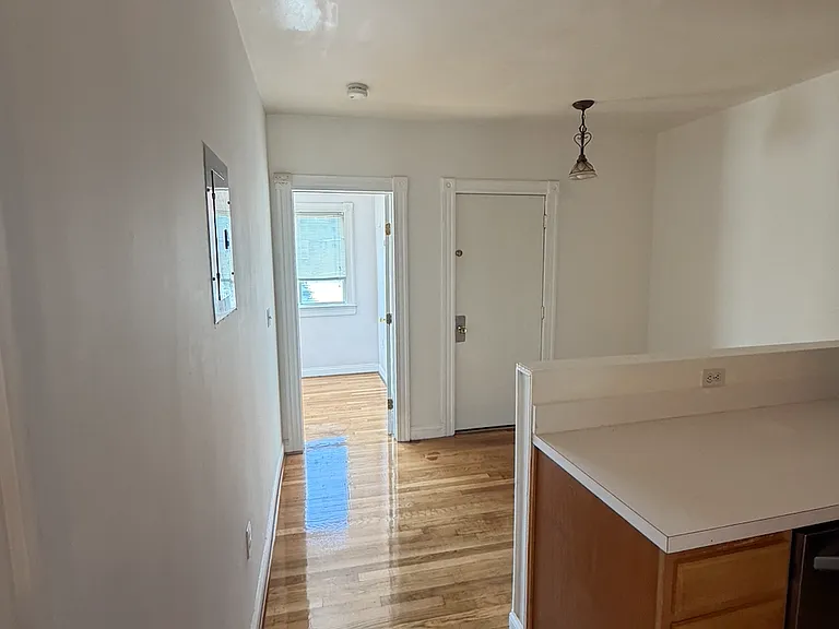 35 Adamson St #2 — Photo 7