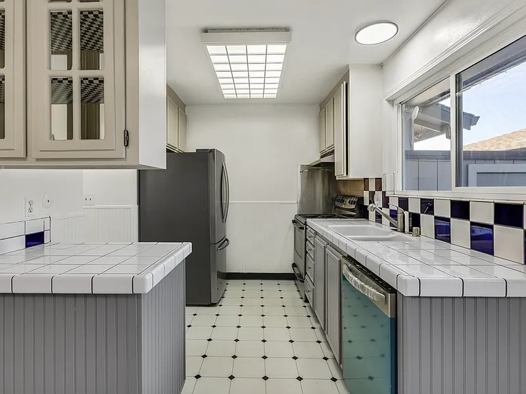 38055 Buxton Cmn — Photo 5