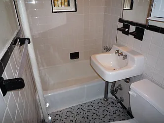 Rented by DSA Realty Midtown West