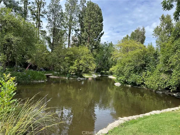 7050 Shoup Ave Unit 221, Canoga Park, CA 91303