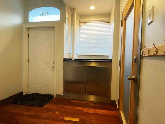 3rd image of 4647 Umbria St #Mar