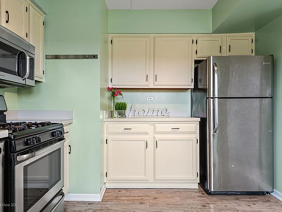 5th image of 7171 175th St APT 1A