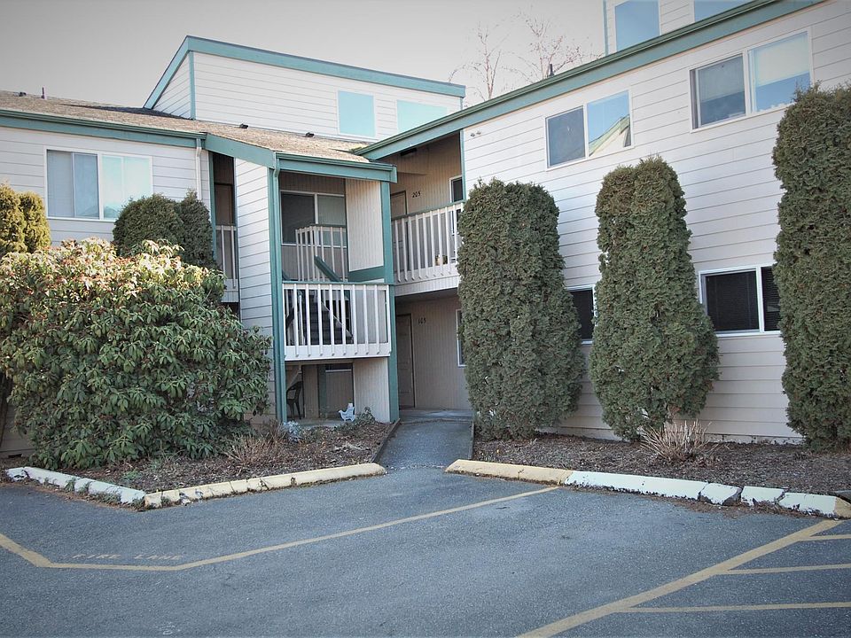 1st image of 395 S Oak Harbor St APT 104