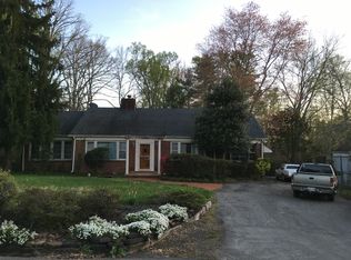 203 W Red Bud Rd, Knoxville, TN 37920