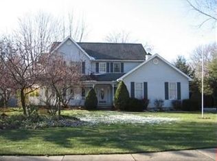 3197 Surrey Hill Ln, Stow, OH 44224