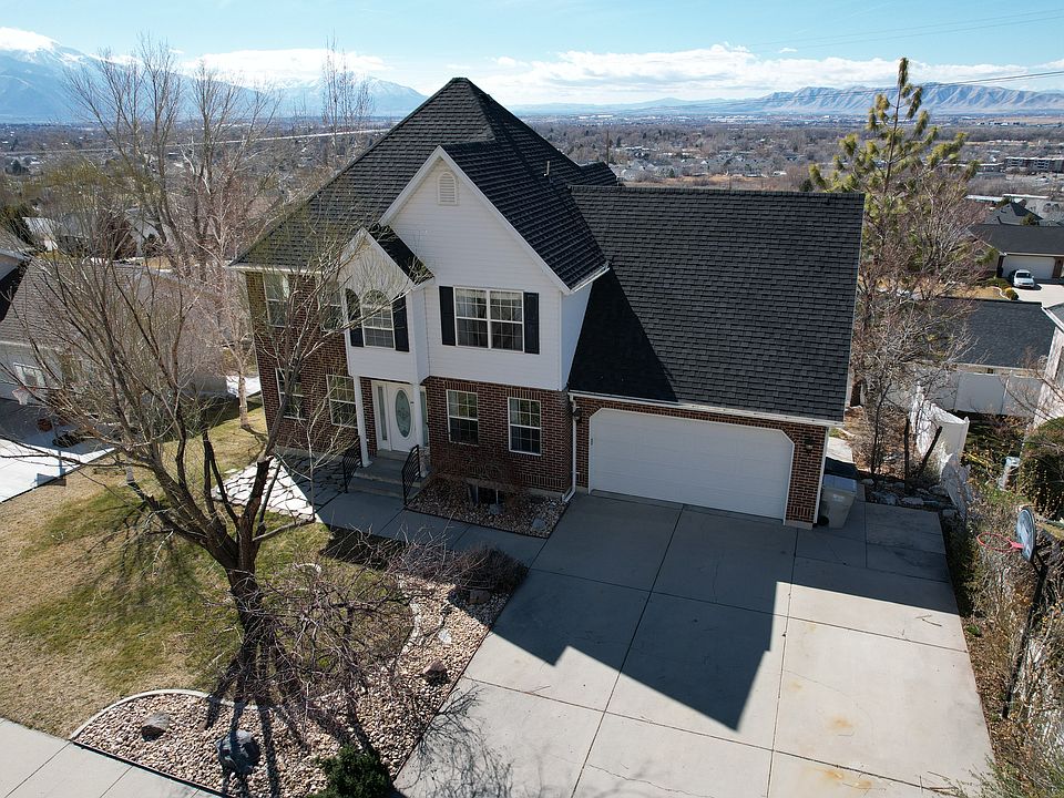 1st image of 1083 N 700th St E