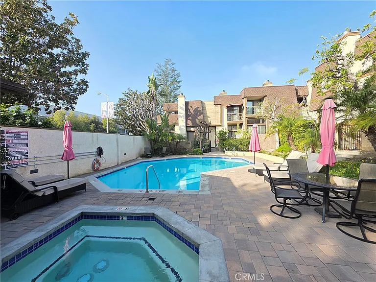 13963 Riverside Dr #13963 — Photo 5