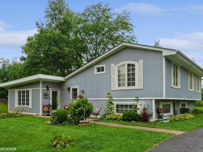 27240 N Longwood Rd, Lake Forest, IL, 60045