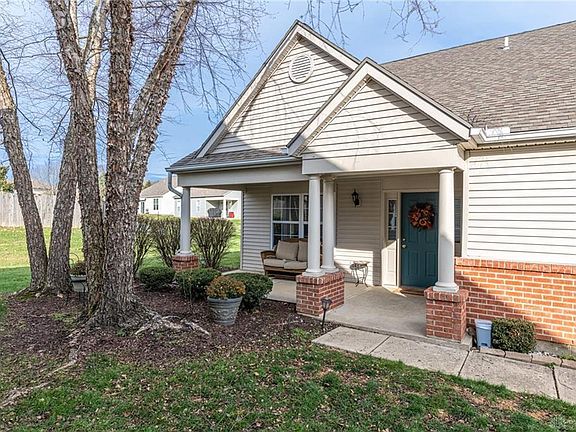3rd image of 7142 Brookmeadow Dr