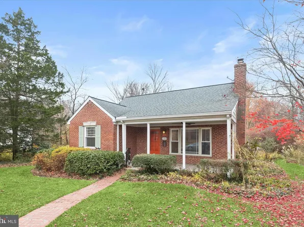 1300 Rice Ave, Catonsville, MD 21228