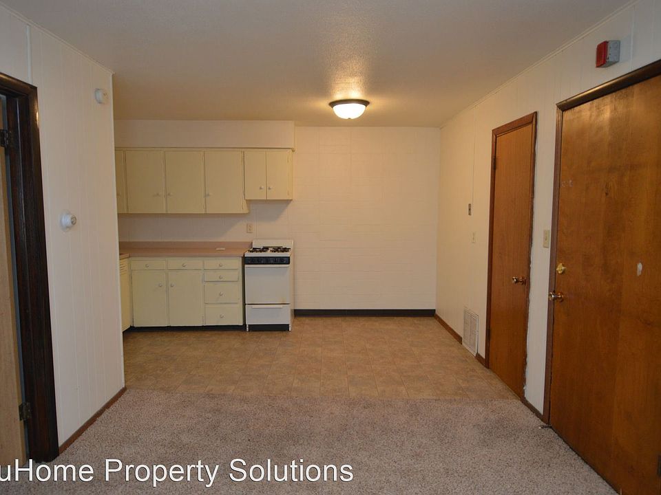 1st image of 2216 12th Ave N #207