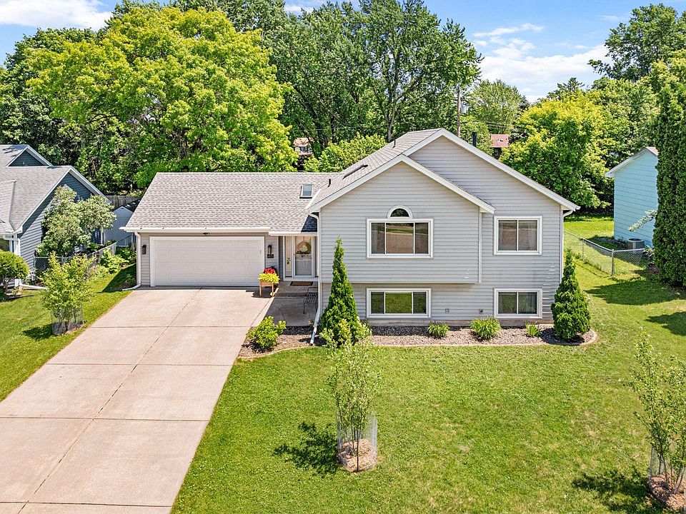 1st image of 4876 Erickson Dr