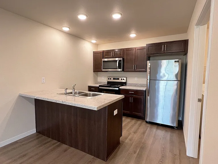 1419 Pine St #9 — Photo 48