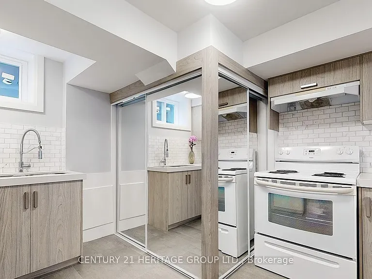 29 Manadon Dr #LOWER — Photo 7