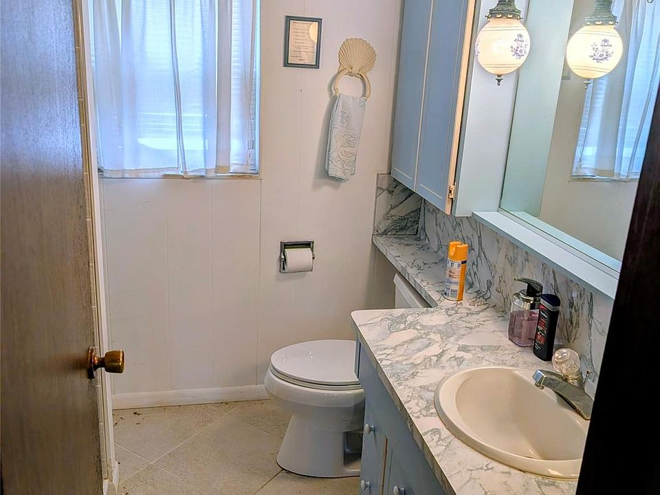 8461 Woodland Shore Dr, photo 16