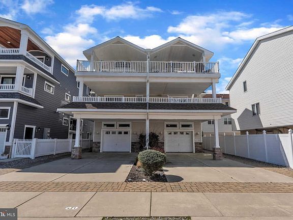 2nd image of 26 49th St #E