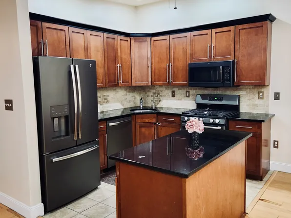 89 Lindsey Ct #4021, Franklin Park, NJ 08823