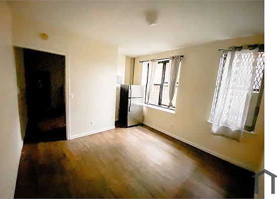 1st image of 800 E 160th St APT 4C