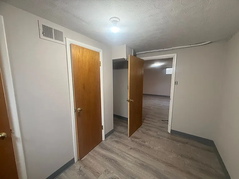 3326 S Ash St — Photo 24
