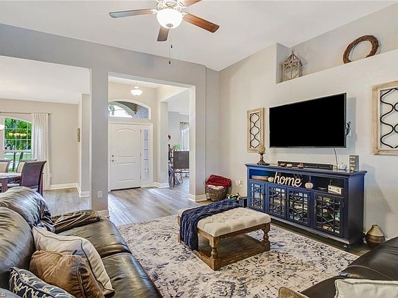 4th image of 1302 SW 27th Ter