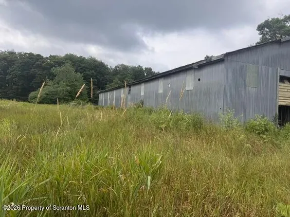 768 McCollum Rd, Montrose, PA 18801