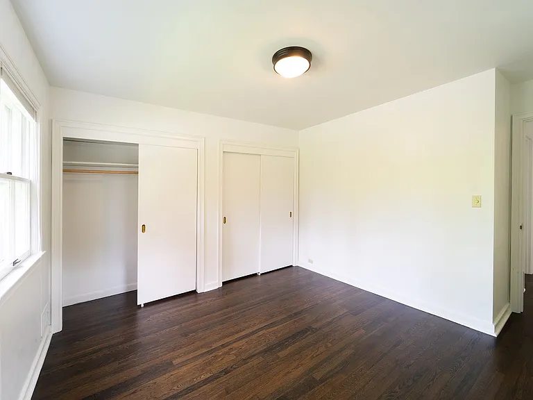 Brentwood House — Photo 47