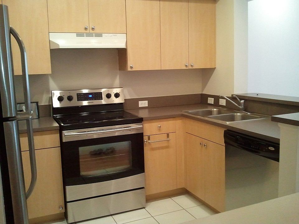 1st image of 2871 NE 185th St APT 202