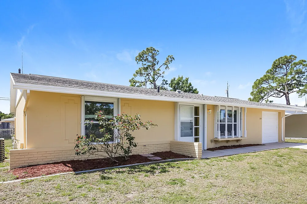 2 bed, 2.0 bath, 1480 sqft, $1,730 — Photo 3