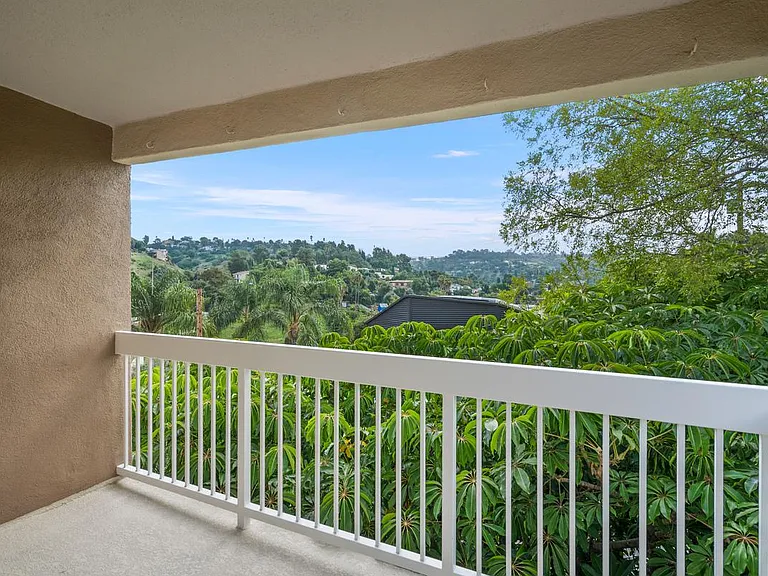 2266 Cazador Dr #17 — Photo 19