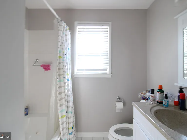5204 Queensberry Ave — Photo 13