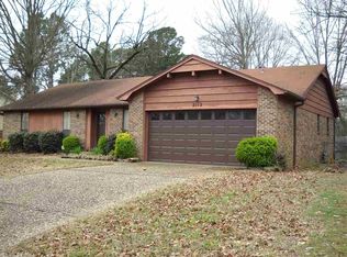 2112 Sanford Dr, Little Rock, AR 72227