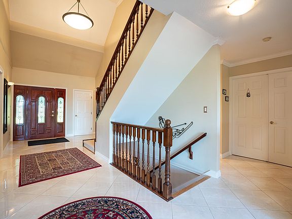 5th image of 16233 30b Ave