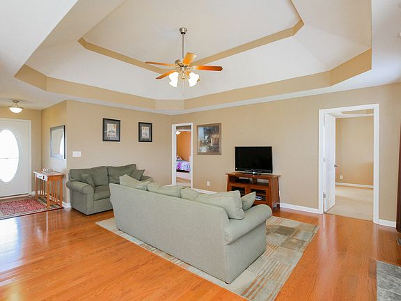 5th image of 1192 Meadow Knoll Ln