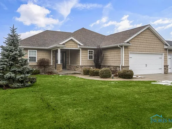 5720 Eagles Landing Dr, Oregon, OH 43616