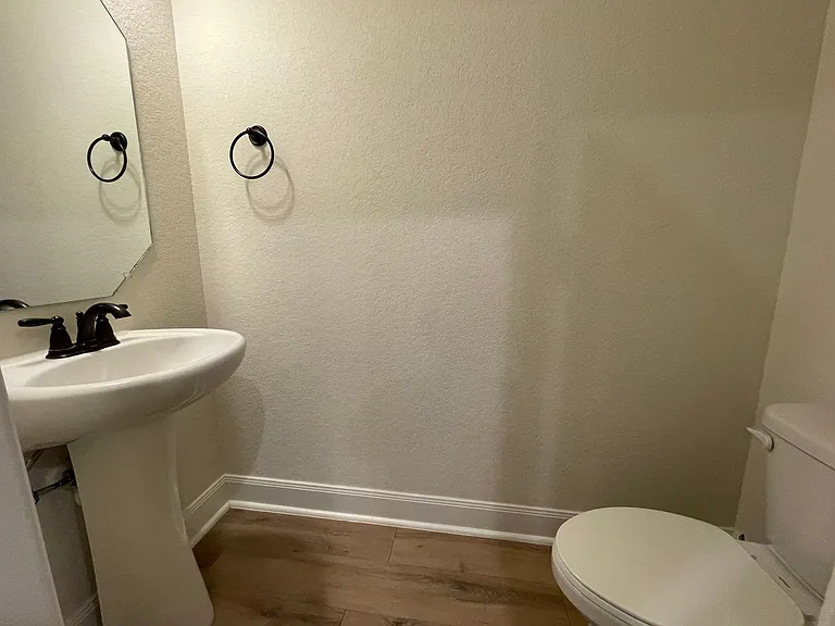 10330 Lynwood Vlg #101 — Photo 8