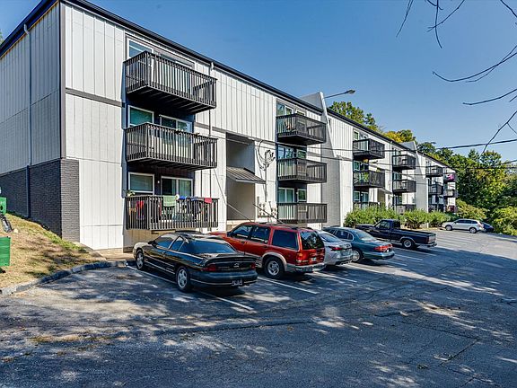 4th image of 918 Donaldson Rd #3